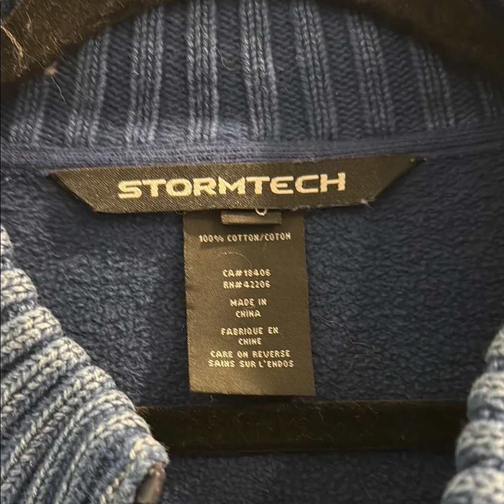Stormtech Men's Blue Sweater sz l